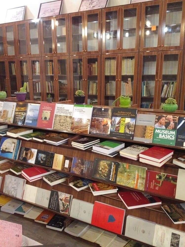 4هزار جلد کتاب در کتابخانه میراث جهانی تخت جمشید در دسترس است